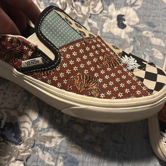 VANS Classic Slip-On Tiger Patchwork Shoes Size M4 / 5.5W Open to offers! - Picture 6 of 10